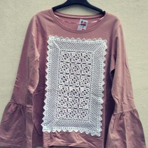 Bluza cu dantela