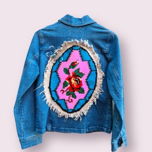 Geaca de blug cu aplicatie tesuta manual Trandafir marime 36