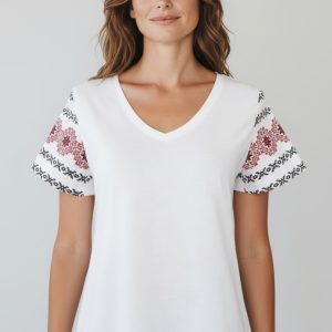 Tricou alb cu motive traditionale